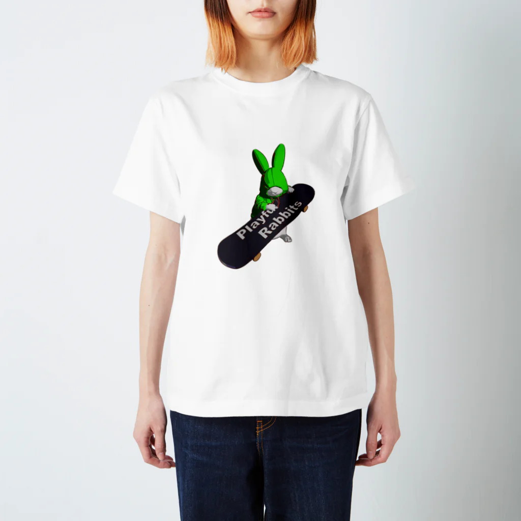 鬼鞍 ONIKURAのPlayful Rabbits グリーン スタンダードTシャツ