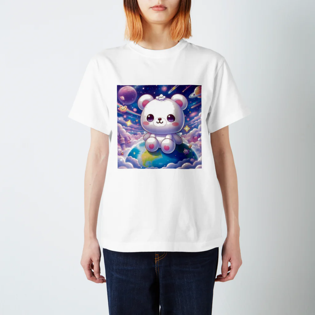 一番星の幻想的なしろくま Regular Fit T-Shirt