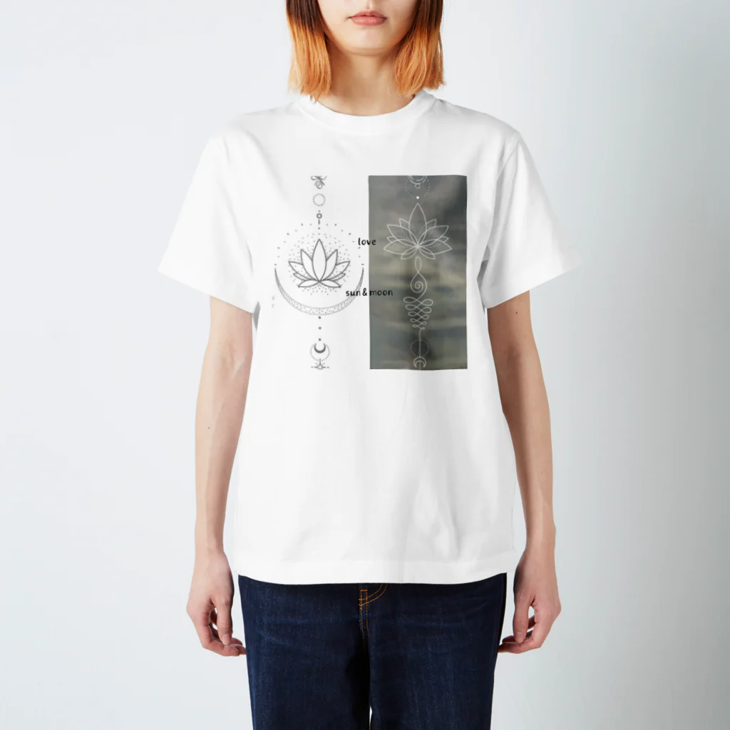 Shop Miwa1 の太陽と月◎●○love スタンダードTシャツ