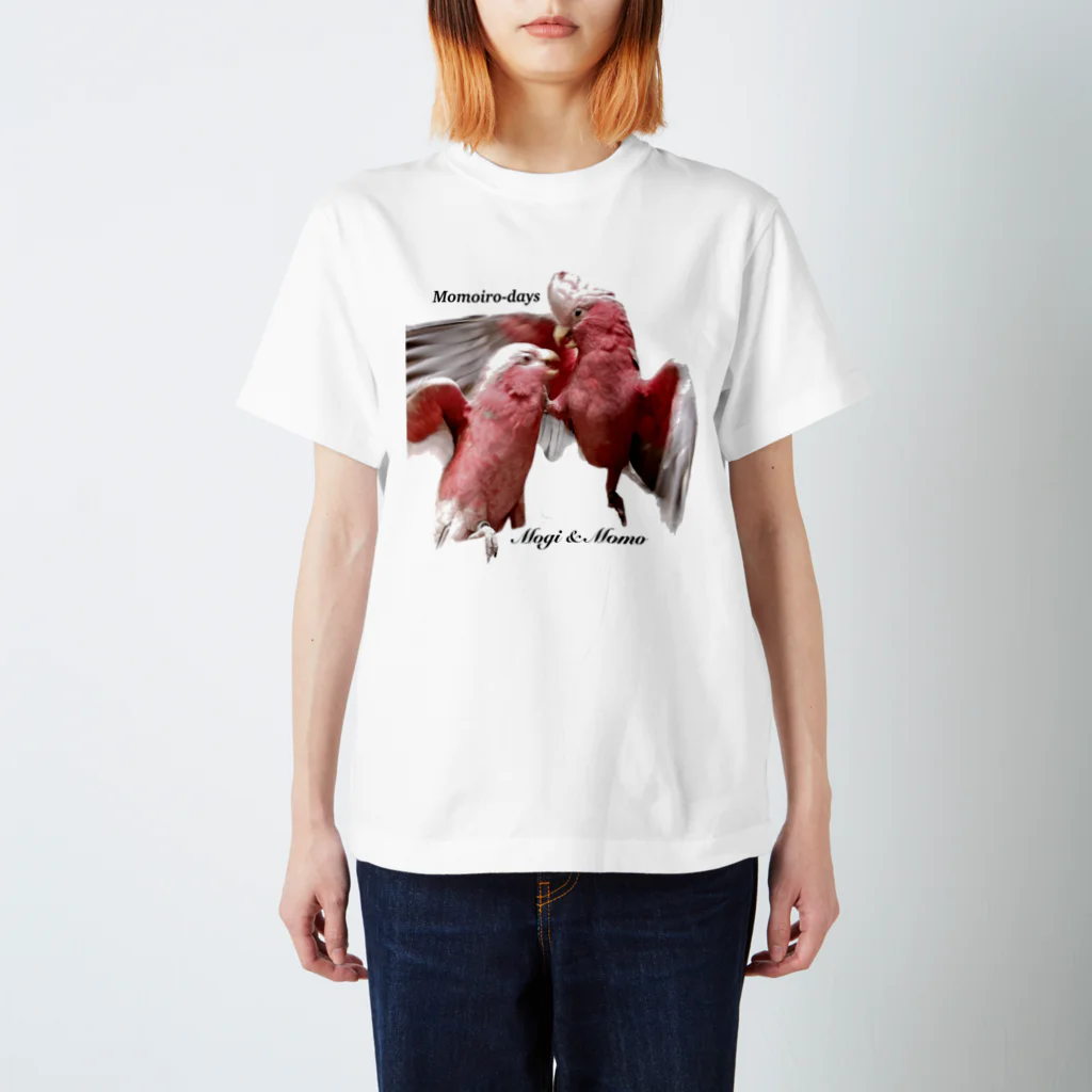 Momoiro-daysのむきもも Regular Fit T-Shirt