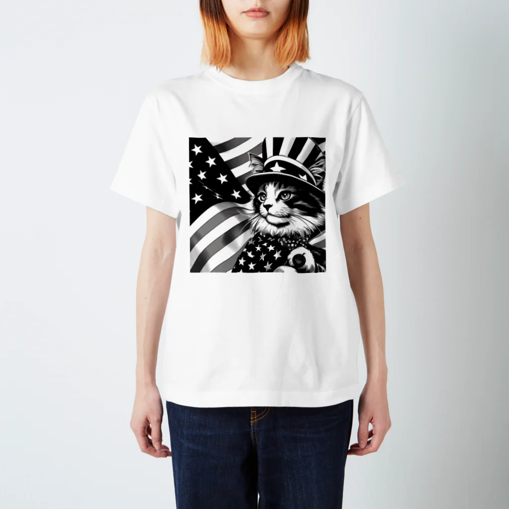 Chiro22のアメリカンな猫 Regular Fit T-Shirt