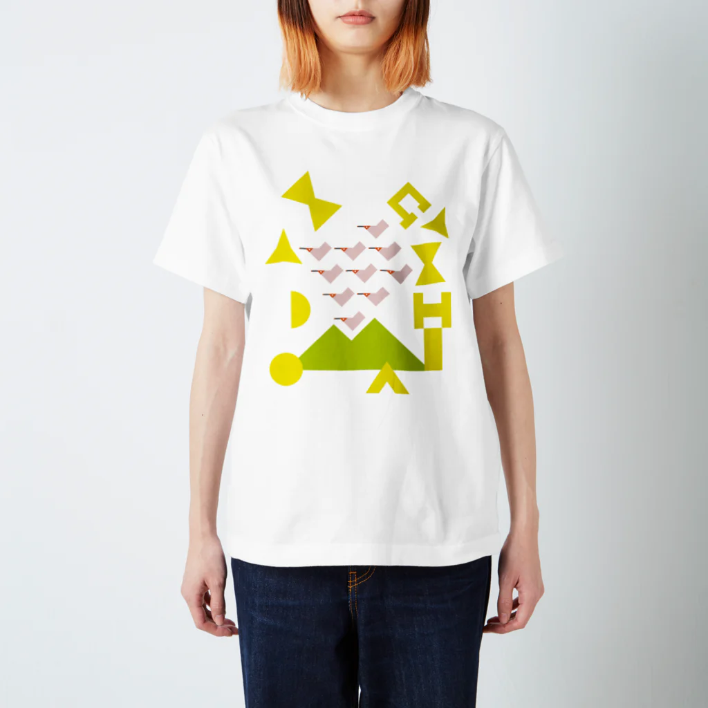 inae-doの朱鷺と金山（白背景つき） Regular Fit T-Shirt