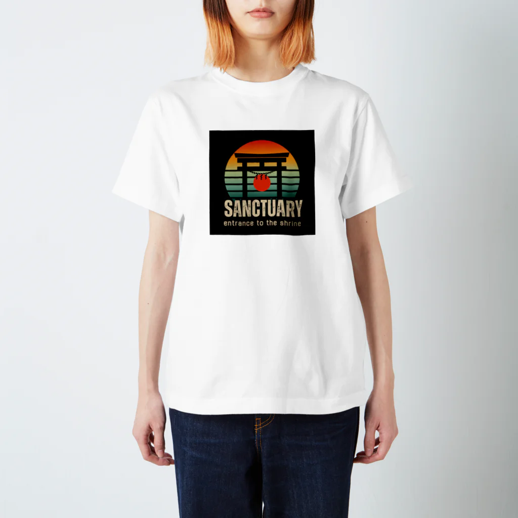 クリチコッチのレトロデザインの鳥居 Regular Fit T-Shirt