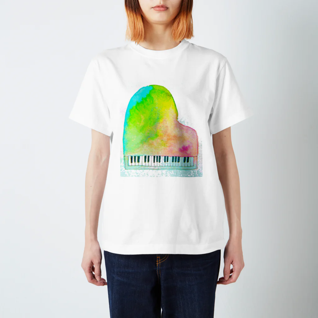 アクアリトゥンの春ピアノ Regular Fit T-Shirt
