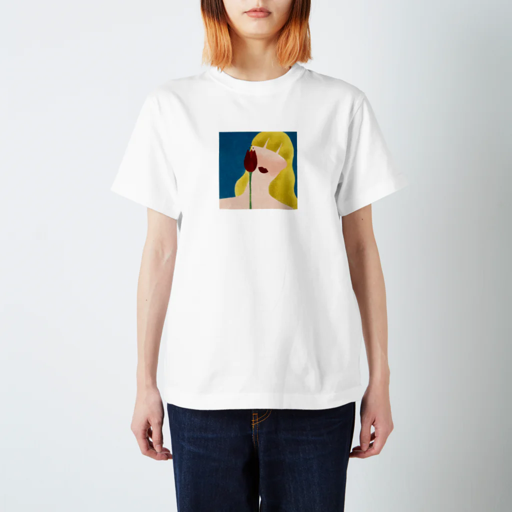 megumi_shirai_のtulip Regular Fit T-Shirt