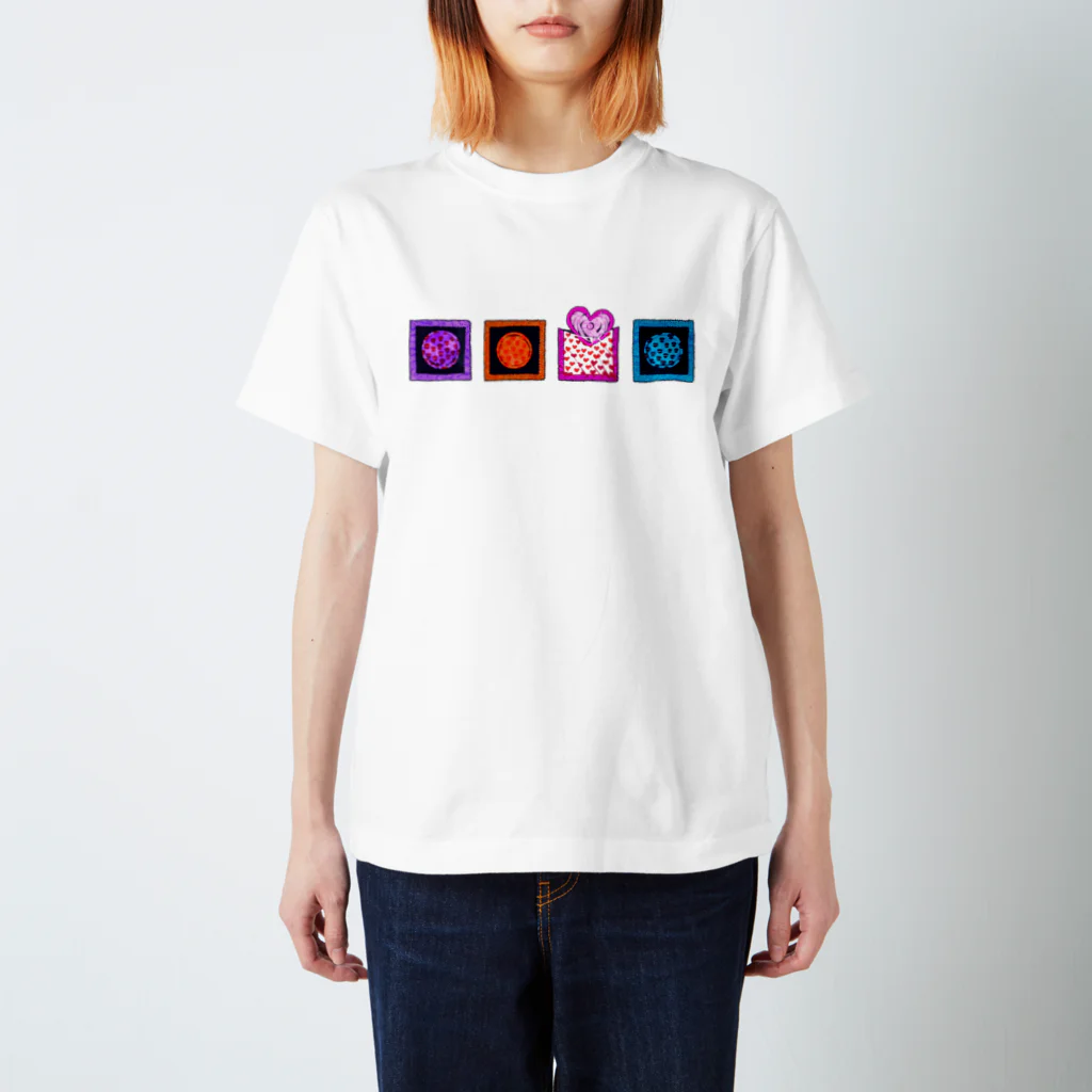 majoccoの病まない Regular Fit T-Shirt