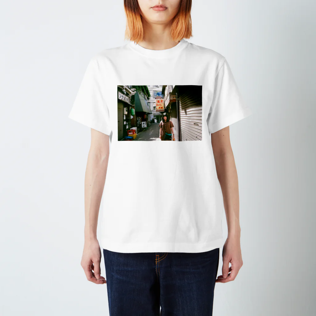 qqq shopのhiru sankaku chitai Regular Fit T-Shirt