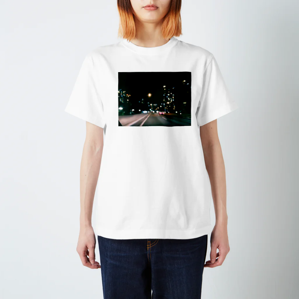 ｶﾈｺ ﾃﾞｽﾄﾛｲ ﾏﾅﾐの夜の夜 スタンダードTシャツ