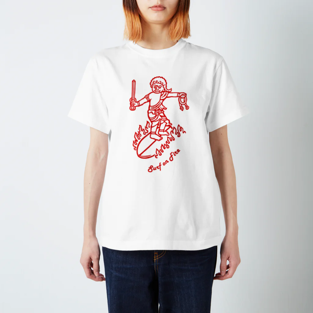 Bo tree teeのSurf(red) Regular Fit T-Shirt