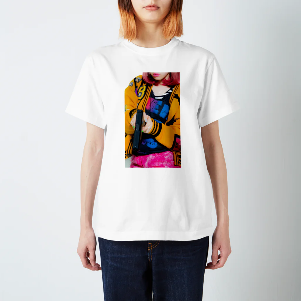 PPPRのgrumble gun  girl  Regular Fit T-Shirt