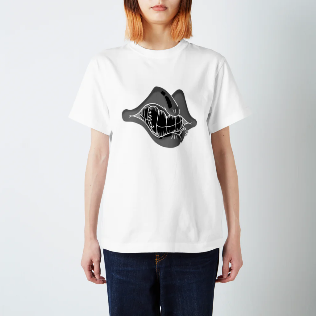 NO TALENTのtooth Regular Fit T-Shirt