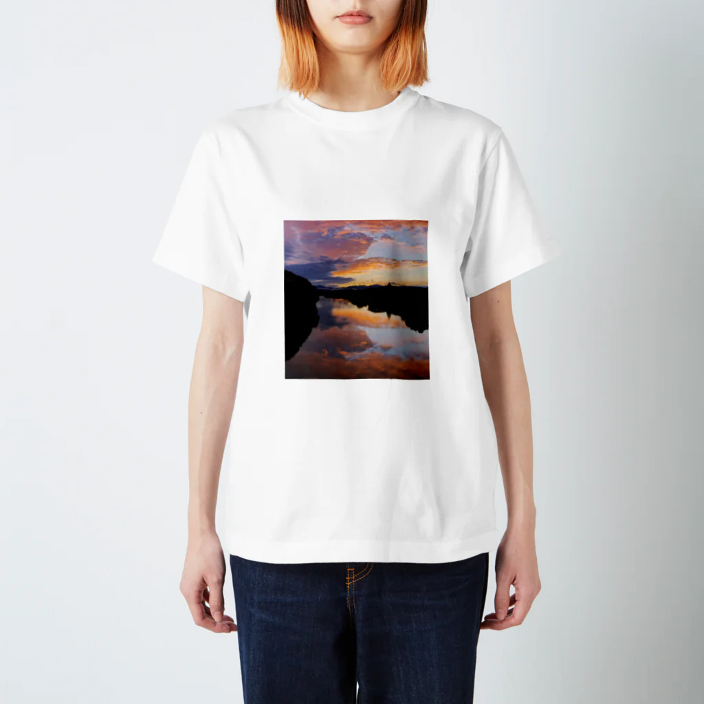 sol_JのIRUMA_River TOYOMIZU Regular Fit T-Shirt