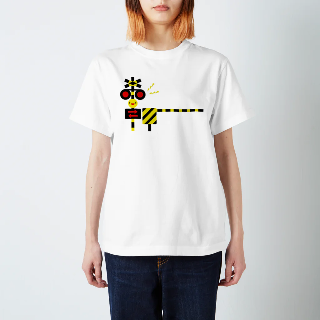 トモカピのふみきりくん Regular Fit T-Shirt