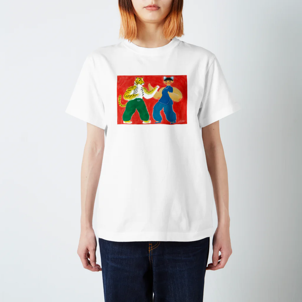 YA MARKETのタイガーVSガール Regular Fit T-Shirt