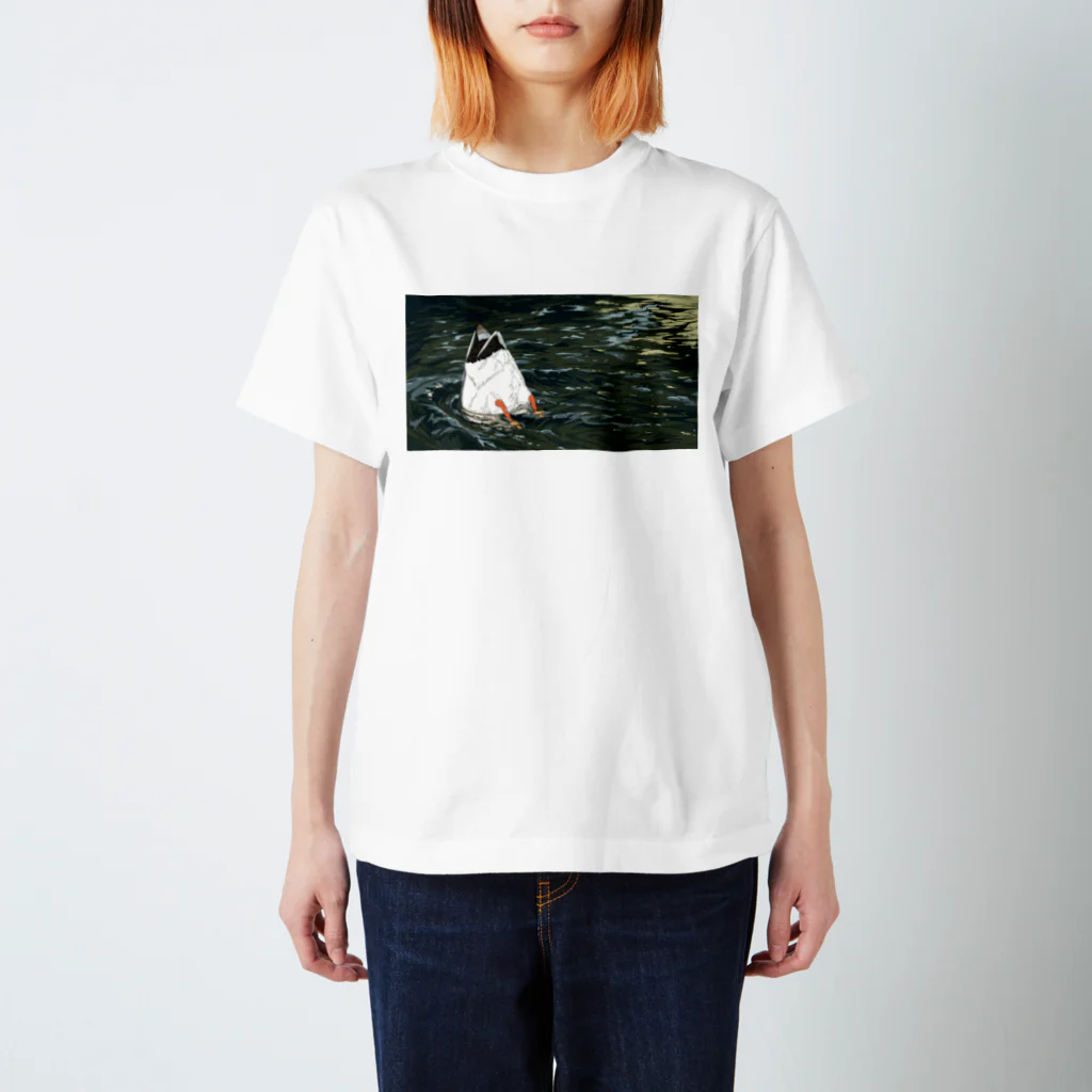 kaworu_のおしり丸出しかもさん Regular Fit T-Shirt