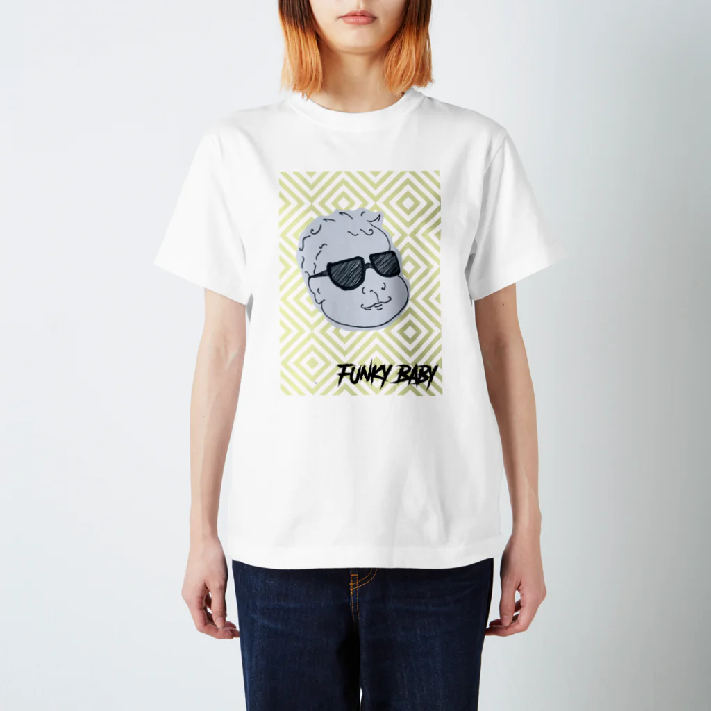 mihobabyのFUNKY BABY(イエロー) Regular Fit T-Shirt