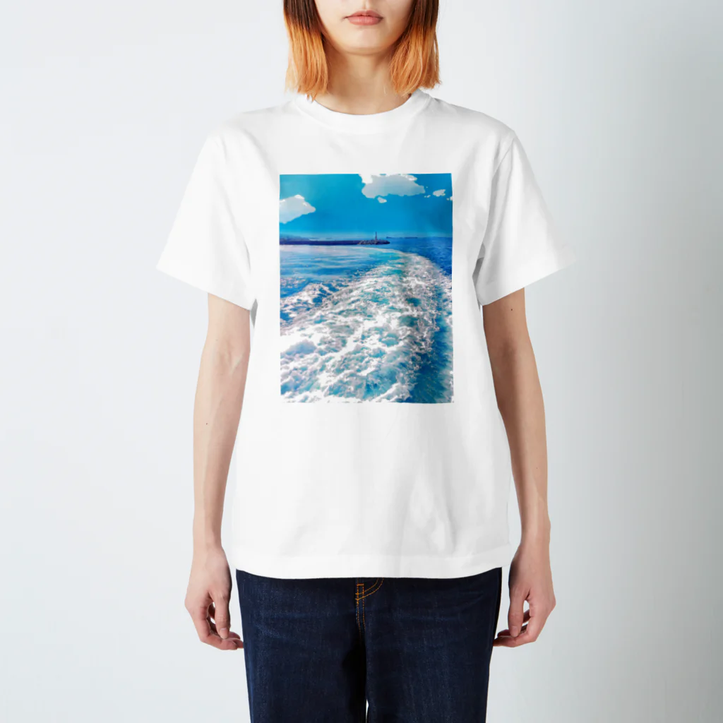 Square Code ProductsのA photo of the ocean スタンダードTシャツ