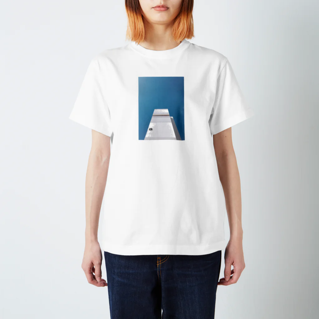 ikinoarusのかわいいって言っちゃったビル Regular Fit T-Shirt