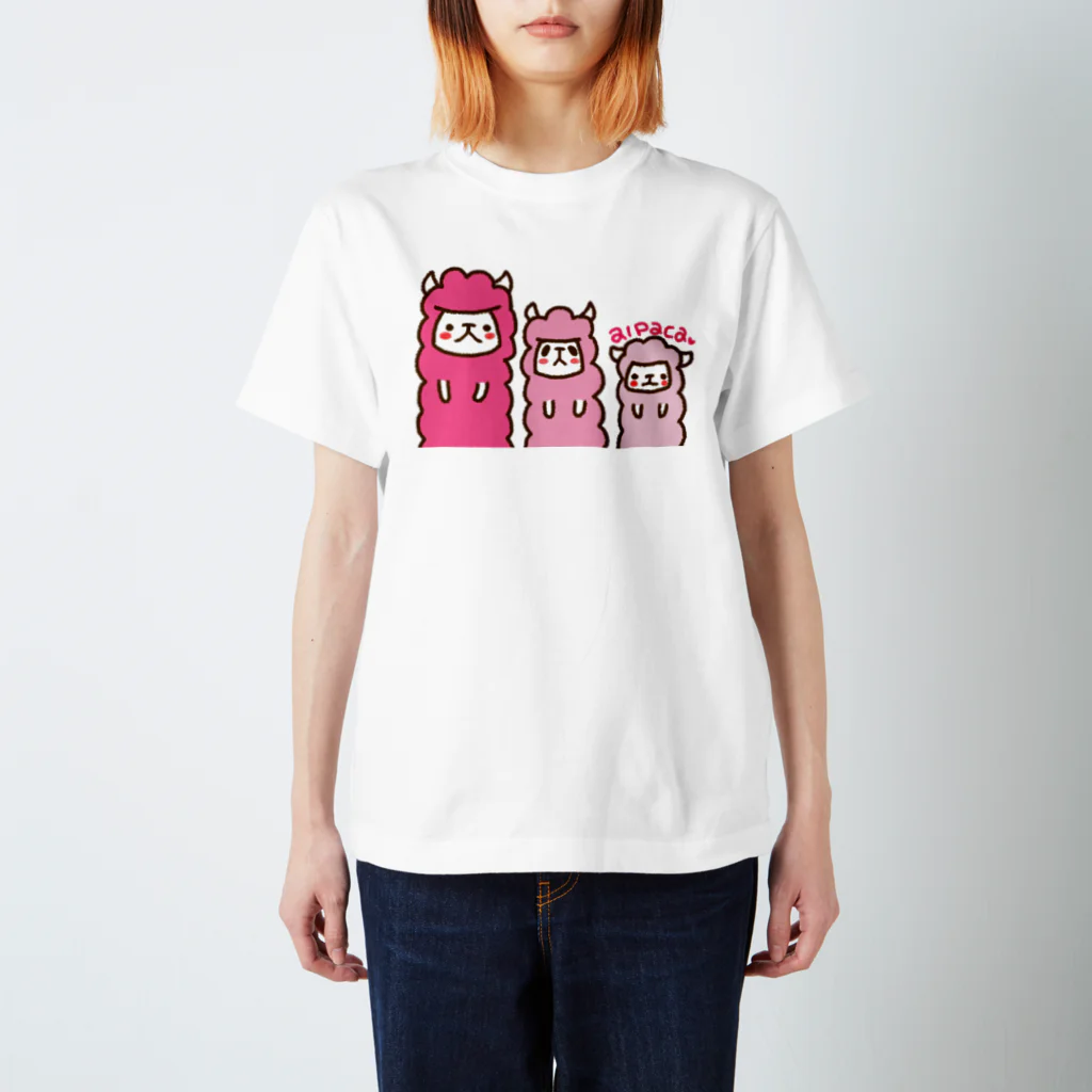 NEKOZE PANDAのアルパカ☆ピンク Regular Fit T-Shirt