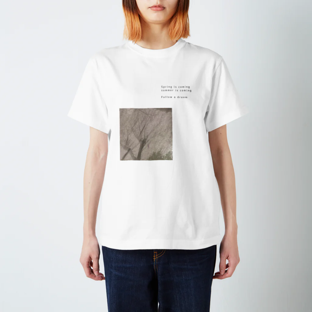 Thing.の季節外れの桜ちゃん Regular Fit T-Shirt