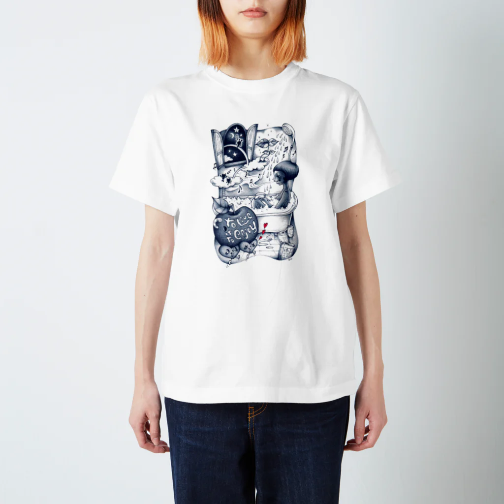 クロダリエの生きることは楽しむこと Regular Fit T-Shirt