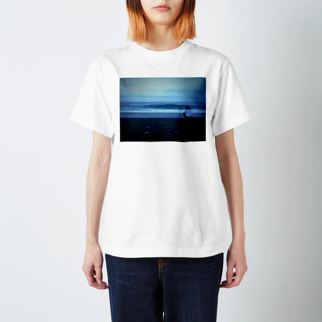 やーもっさんの海 Regular Fit T-Shirt