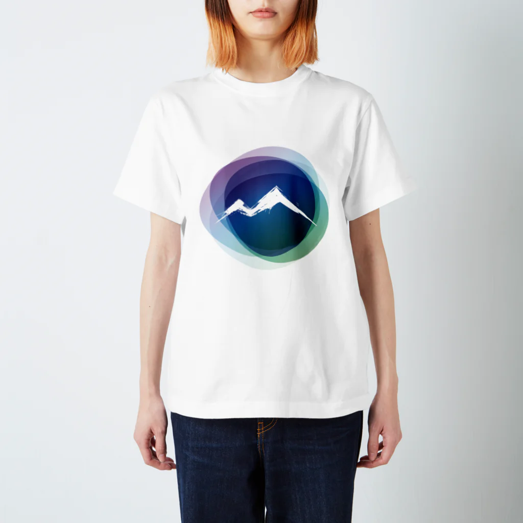 YmanchuのMOUNTAIN Regular Fit T-Shirt