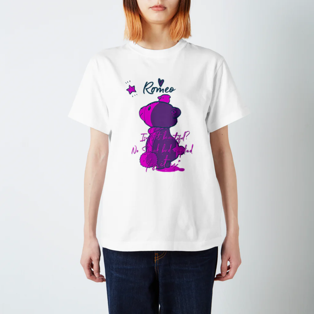 SHOP ROMEO　のRomeo kuma-chan pink Regular Fit T-Shirt