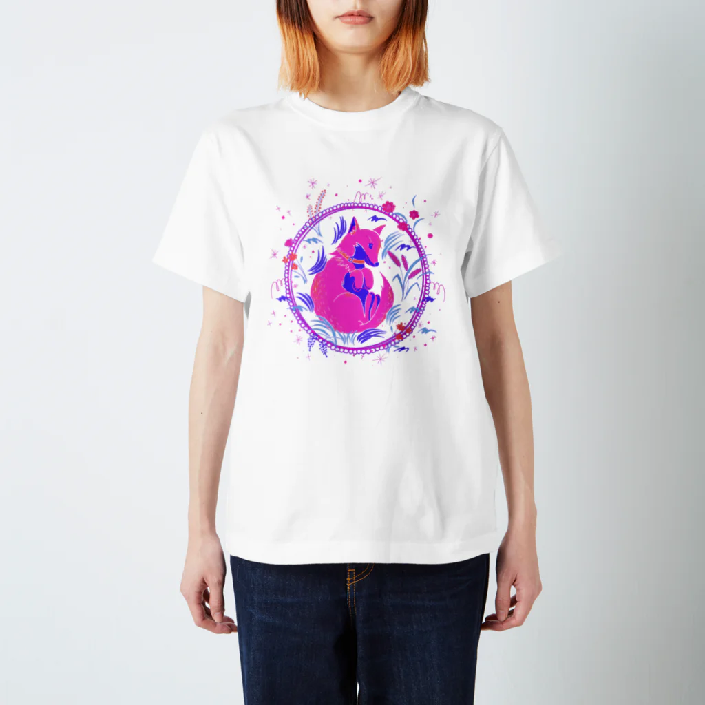 たかはし あいさのキツネ犬のお昼寝(pink) スタンダードTシャツ