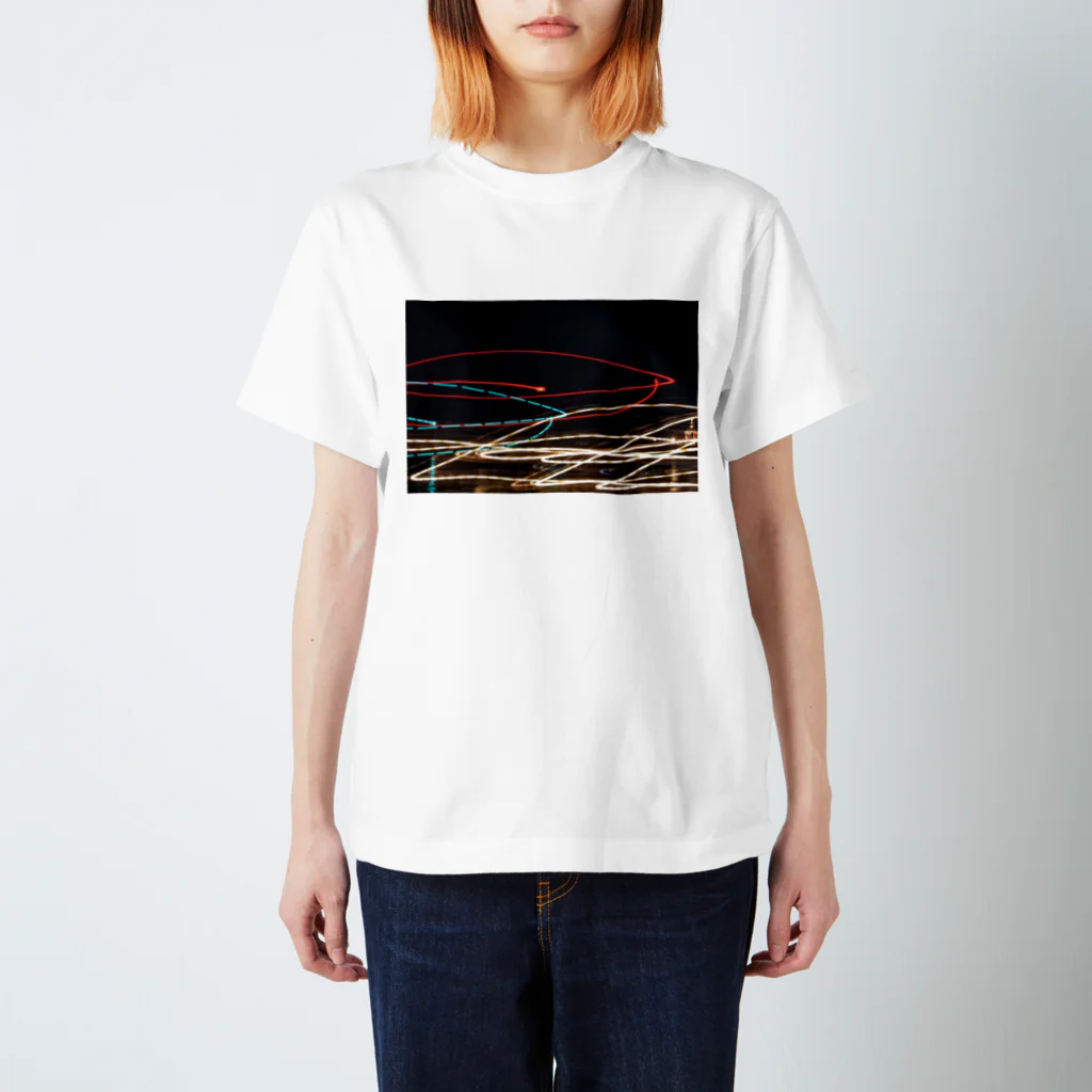 ゆうりの夜の明かり Regular Fit T-Shirt