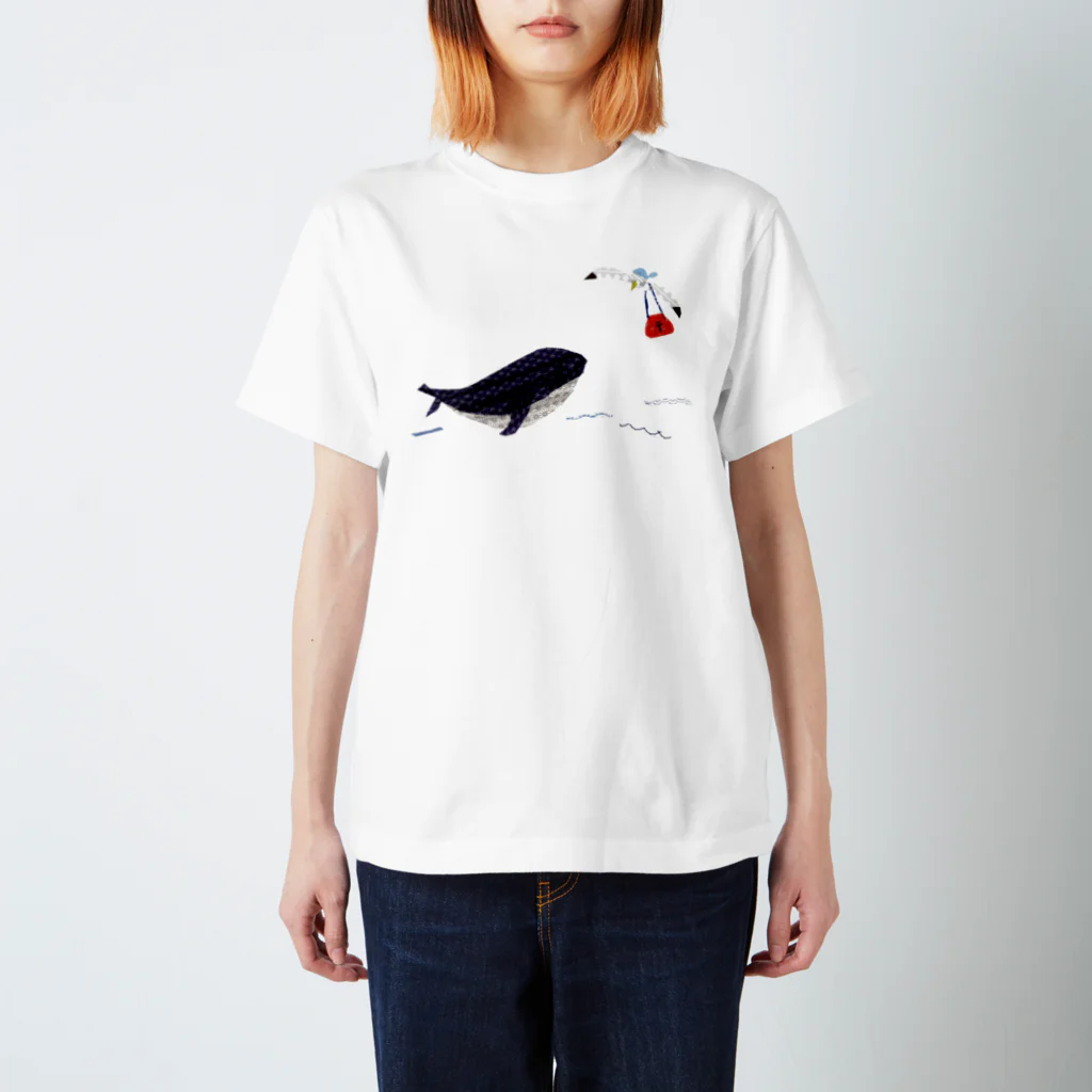 Animal pokkeのくじらとかもめ Regular Fit T-Shirt