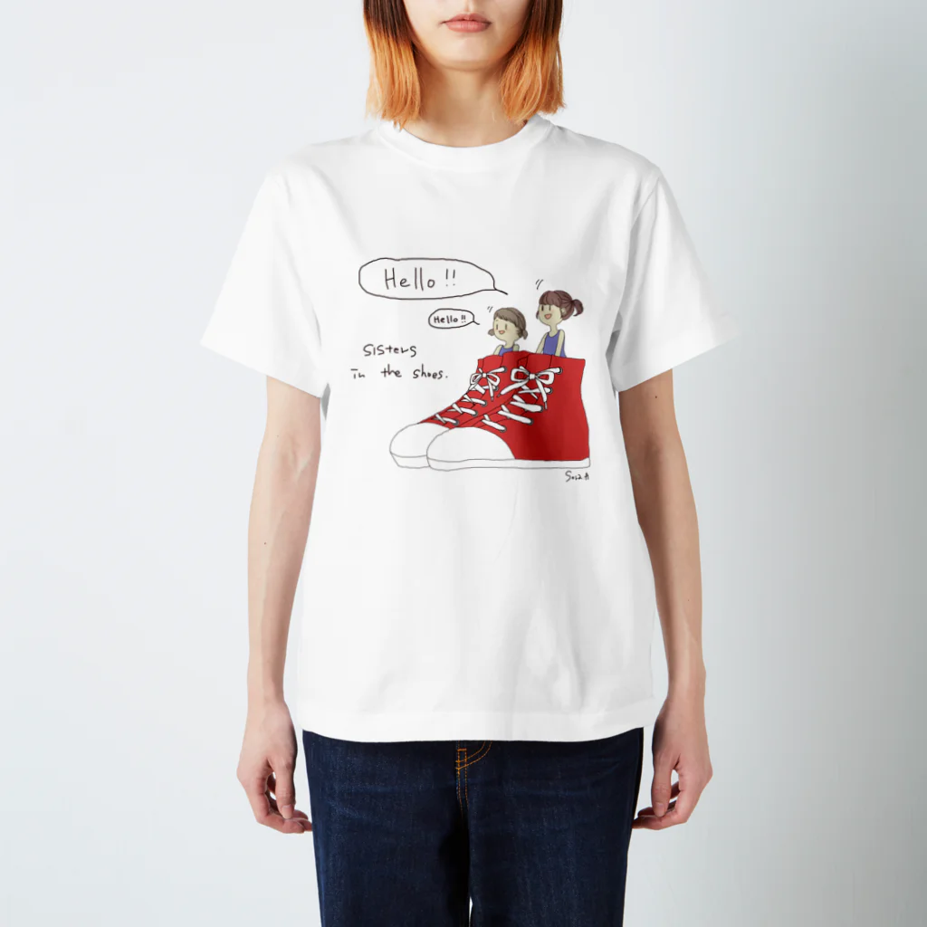 オオゾラ✍のSister in the shoes(レッド) スタンダードTシャツ