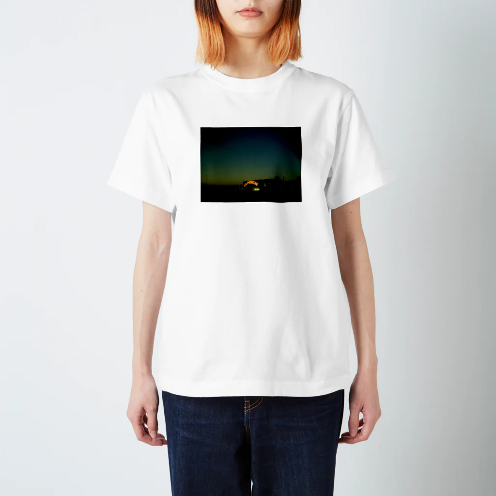 Make My RoomのMidnight in Paris スタンダードTシャツ