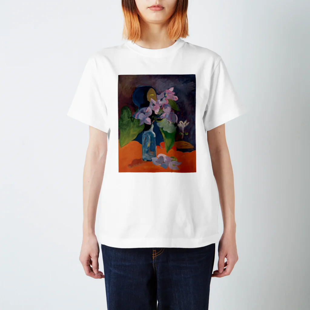 beautiful-worldの花とアイドルのある静物 スタンダードTシャツ