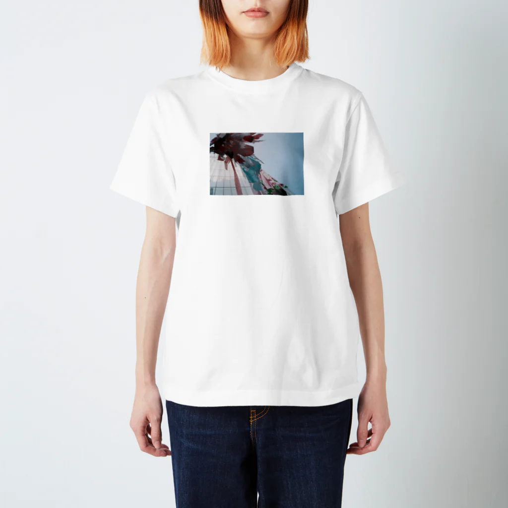 oni_boucleのセンター街の空 Regular Fit T-Shirt