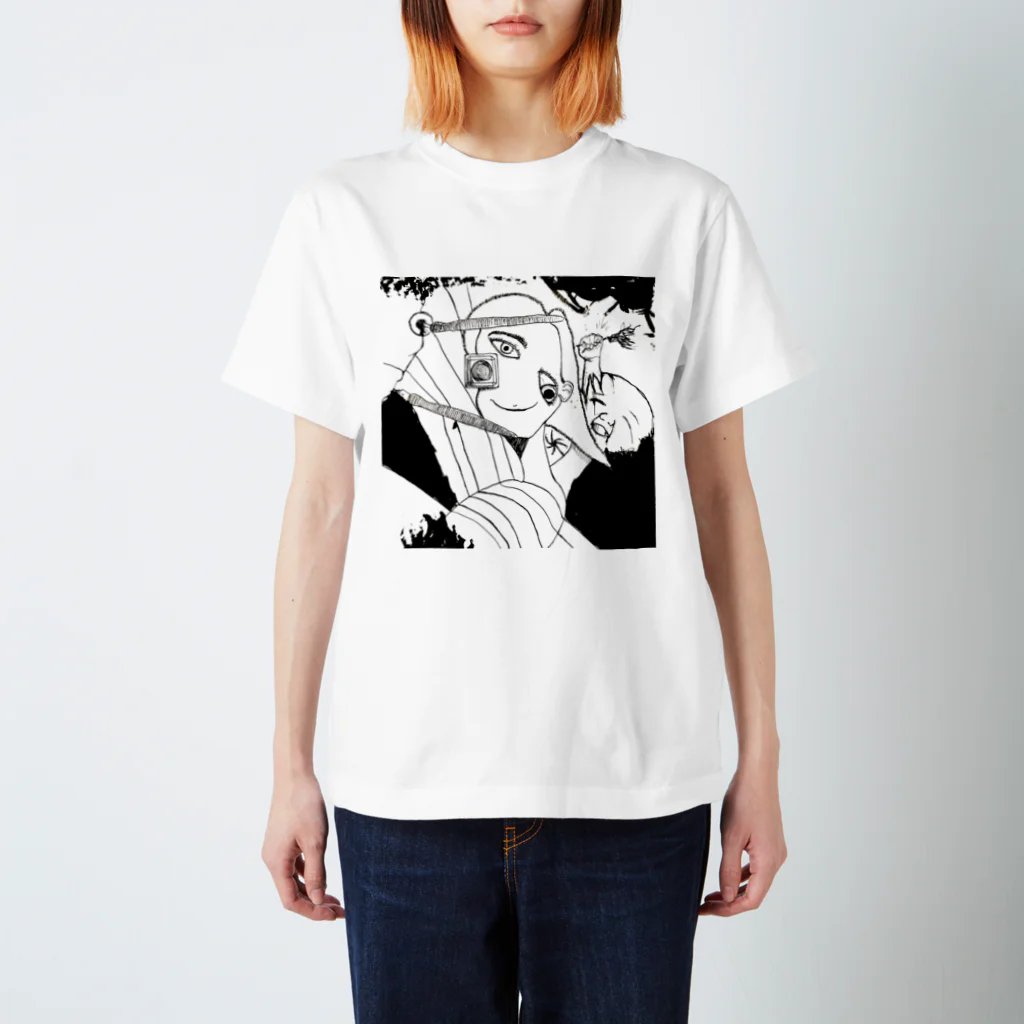 温室育ちの花摘み摘み赤ちゃんとオジサン Regular Fit T-Shirt