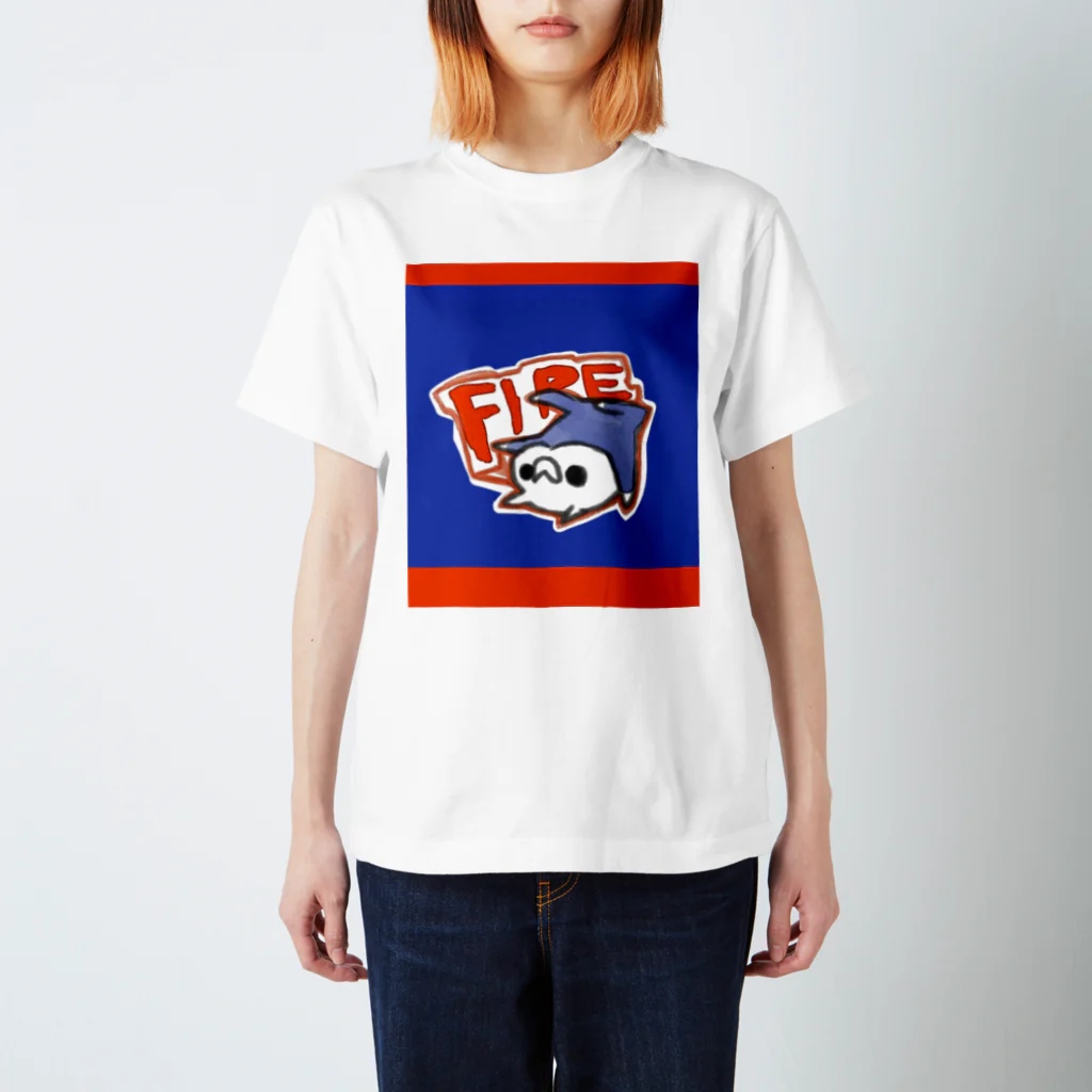 ヒゲにゃ！のヒゲにゃ！FIREシリーズ Regular Fit T-Shirt