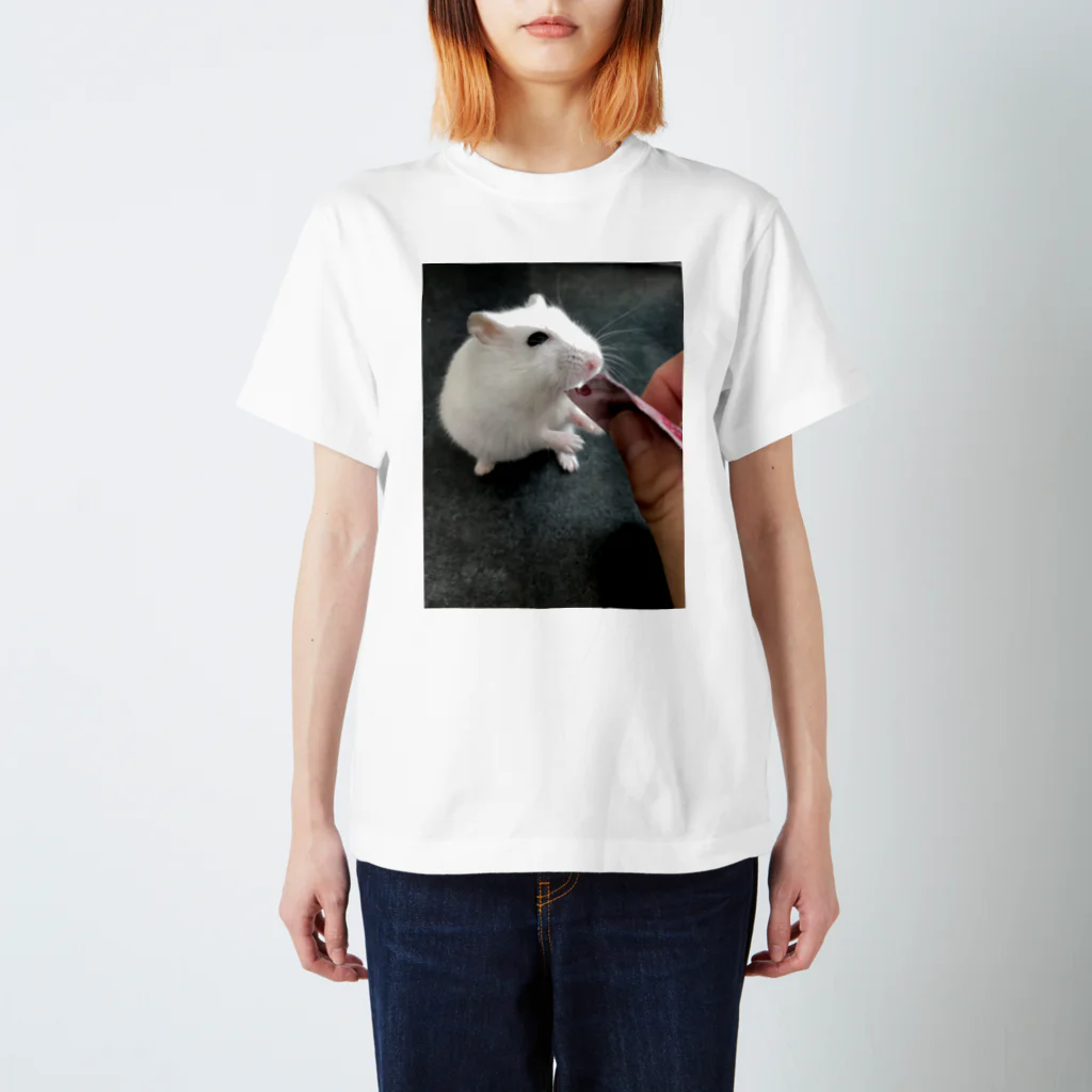 rirakkuma25のハムスターのゆきみ Regular Fit T-Shirt