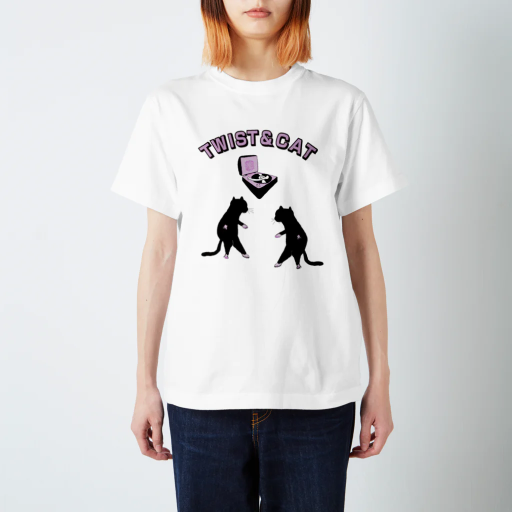 Botchy-Botchy (ボチボチ)のTwist & Cat  Regular Fit T-Shirt