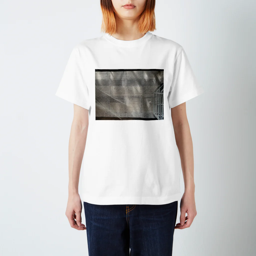 inagaのtexture Regular Fit T-Shirt