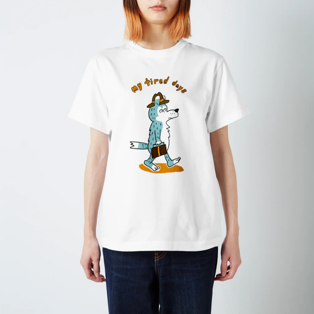 tsuttoooooonのつかれオオカミ Regular Fit T-Shirt