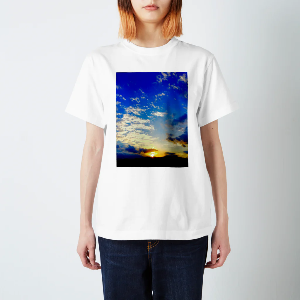 Sato-CのDay sunset Regular Fit T-Shirt