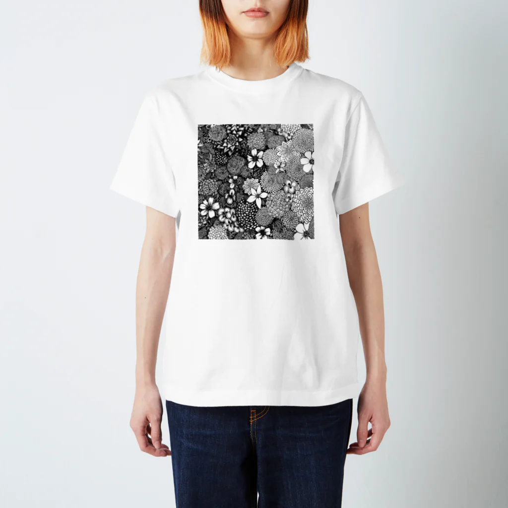 キョウカのflowers Regular Fit T-Shirt