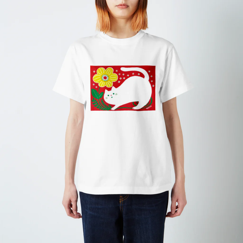 とりこ(torico)の猫と黄色いお花 スタンダードTシャツ