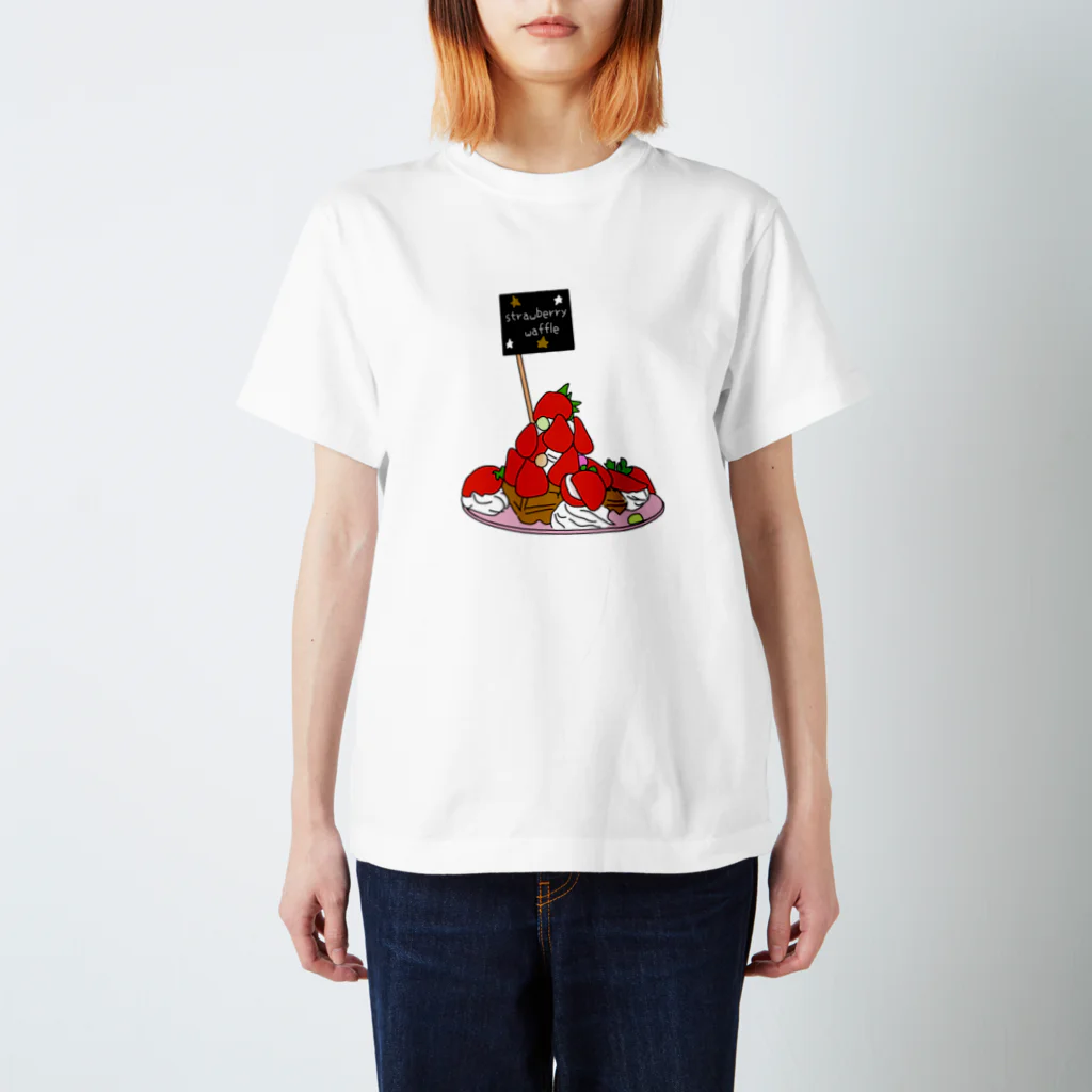 sirakiのおみせのstrawberry waffle スタンダードTシャツ