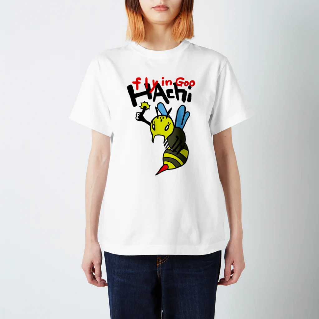 ZENART(ゼンアート)の飛ぶぜー飛ぶぜー　蜂　８ないバージョン Regular Fit T-Shirt