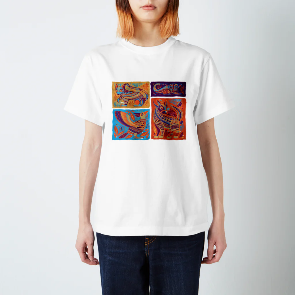IZANAMI by Akane Yabushitaのメキシコのアレブリヘス（オレンジ） スタンダードTシャツ