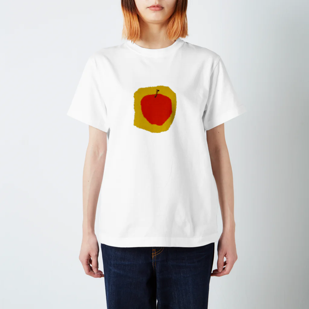 AstyMostyのApple Regular Fit T-Shirt