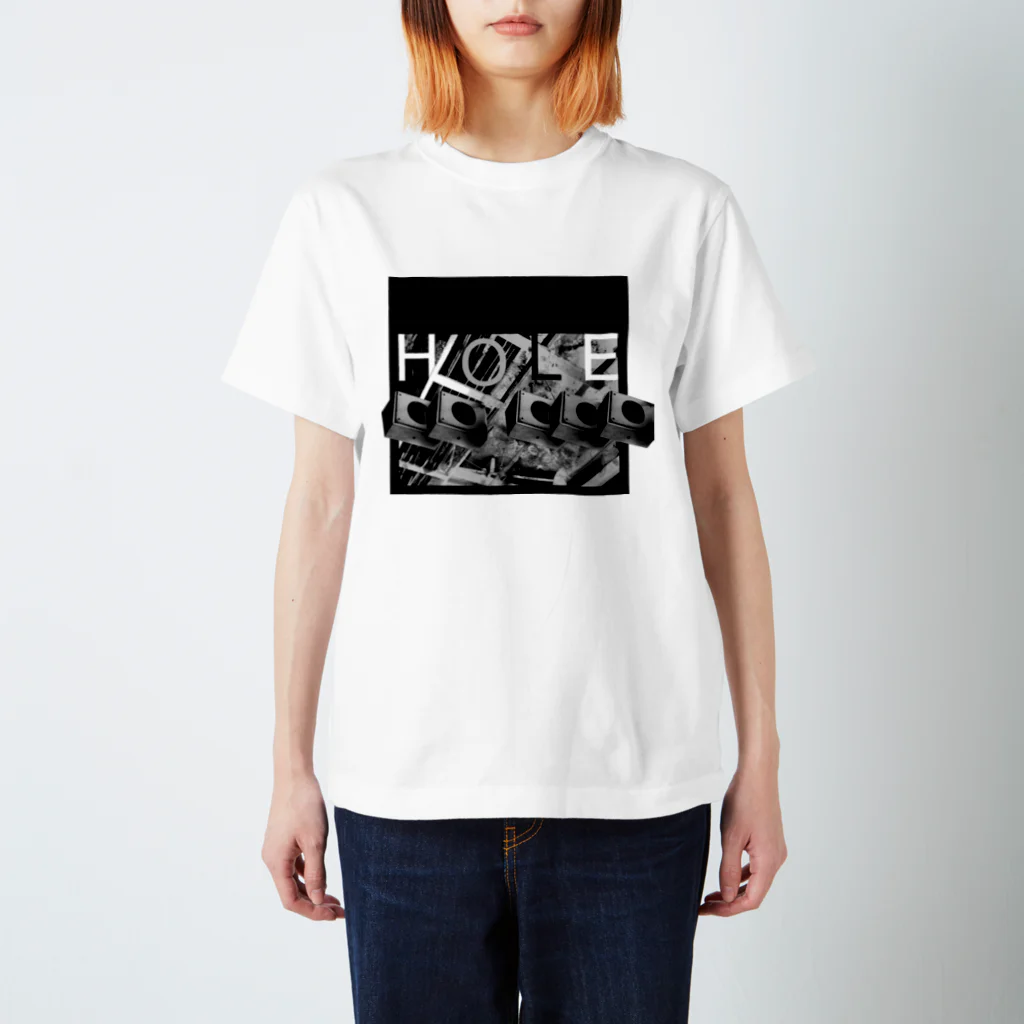 StrangeCapsule（ストレンジカプセル）のHOLE Regular Fit T-Shirt