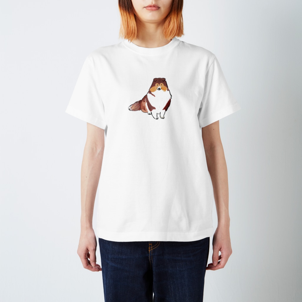 ずっこ（zucco.)のおすわりシェルティ Regular Fit T-Shirt